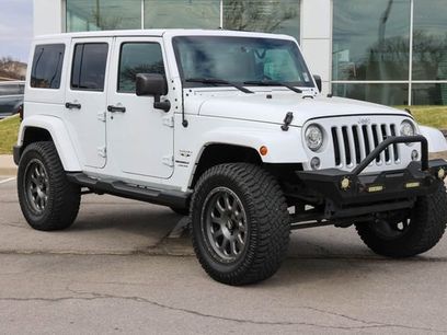 Used 2018 Jeep Wrangler Unlimited Sahara w/ Connectivity Group