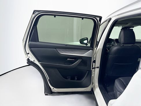 Used 2024 MAZDA CX-90 3.3 Turbo w/ Preferred Plus image 26