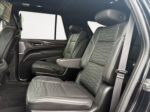 Used 2023 Cadillac Escalade Premium Luxury Platinum w/ LPO, Floor Liner Package AWD/4WD image 13