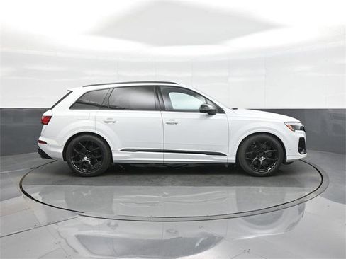 New 2026 Audi SQ7 Premium Plus image 8