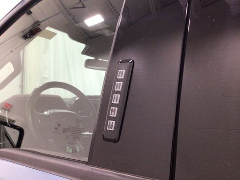 Used 2023 Ford F150 Lariat w/ Equipment Group 502A High image 10