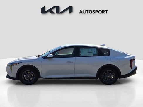 New 2026 Kia K4 LXS image 14
