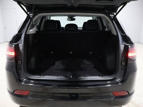 Certified 2022 Jeep Compass Limited w/ Elite Group image 20