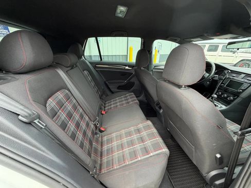 Used 2017 Volkswagen GTI S image 18