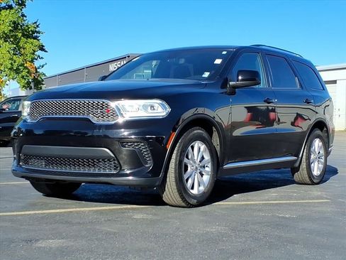 Used 2024 Dodge Durango SXT image 2