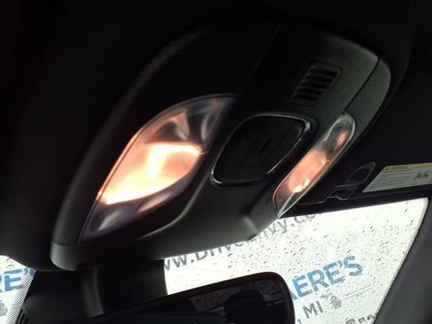 Used 2023 Jeep Compass Limited image 25