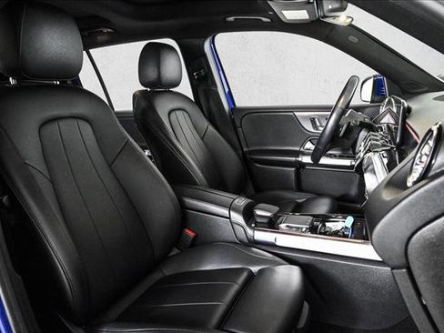 Used 2021 Mercedes-Benz GLB 250 4MATIC image 21