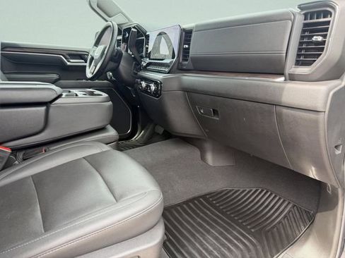 Certified 2025 GMC Sierra 1500 SLT RWD image 16