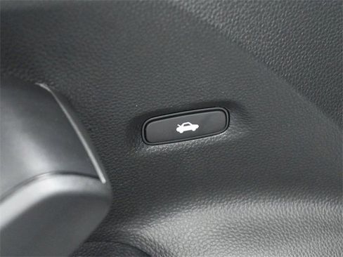 Used 2025 Honda Civic Sport image 25