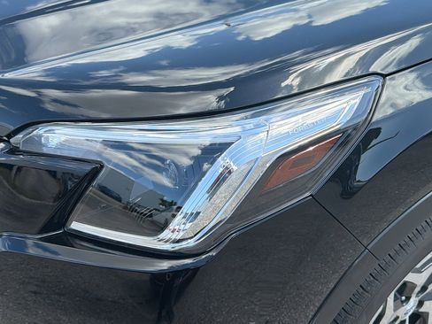 Certified 2023 Subaru Forester Premium image 9