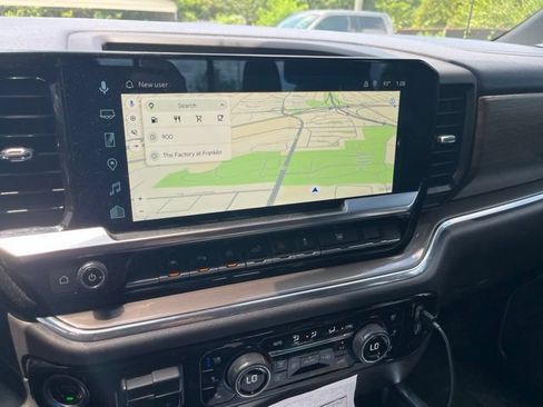 Used 2022 Chevrolet Silverado 1500 High Country AWD/4WD image 14
