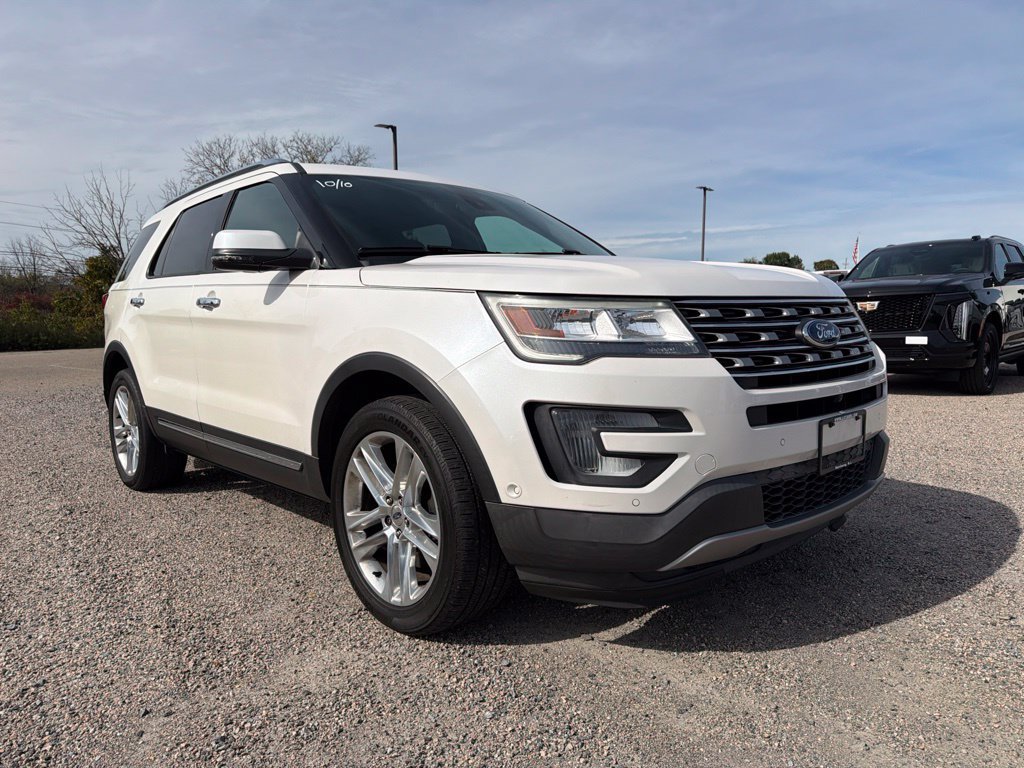 Used 2017 Ford Explorer Limited w/ Equipment Group 301A AWD/4WD image 1