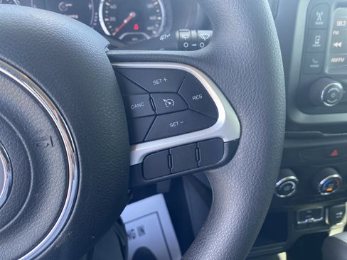 Used 2019 Jeep Renegade Sport FWD image 12