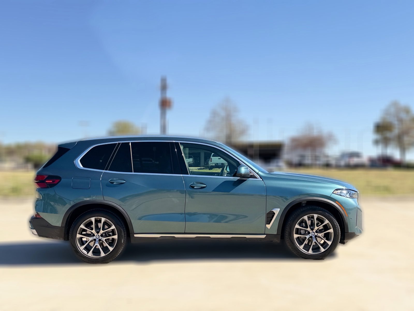 Used 2025 BMW X5 sDrive40i w/ Premium Package RWD image 6