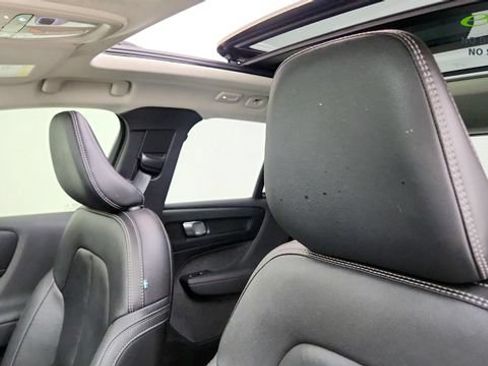 Used 2025 Volvo XC40 B5 Plus AWD/4WD image 48