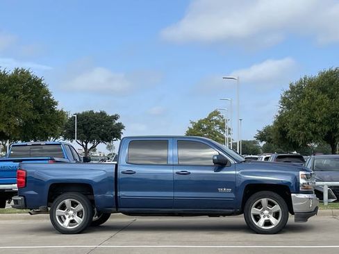 Used 2018 Chevrolet Silverado 1500 LT w/ Texas Edition RWD image 3