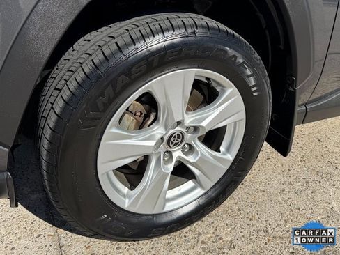 Used 2020 Toyota RAV4 XLE image 26