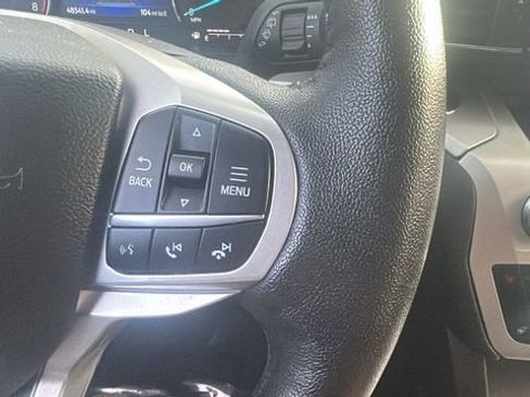 Used 2023 Ford Explorer XLT AWD/4WD image 26