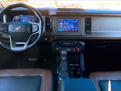 Used 2021 Ford Bronco Outer Banks image 16