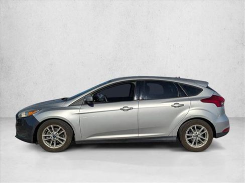 Used 2018 Ford Focus SE image 8