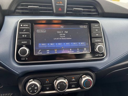 Used 2025 Nissan Versa SV FWD image 21