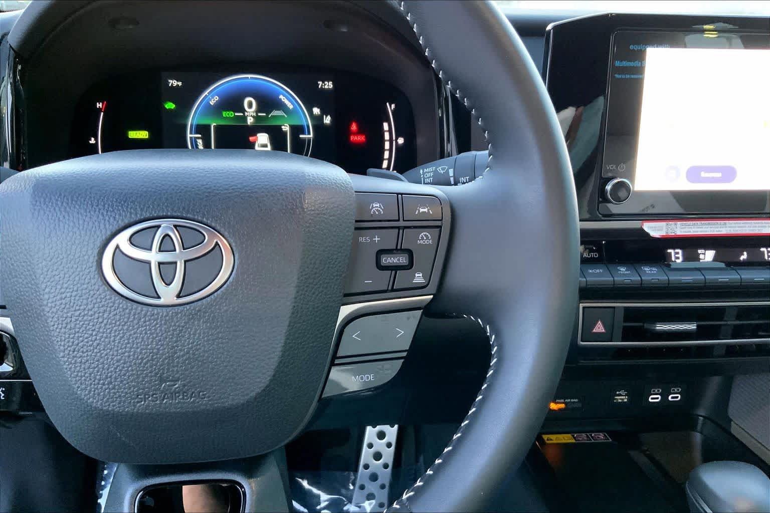 Used 2026 Toyota Camry SE w/ Convenience Package FWD image 22