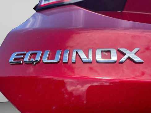 Used 2024 Chevrolet Equinox LT AWD/4WD image 17