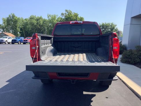 Used 2017 Chevrolet Colorado Z71 AWD/4WD image 6