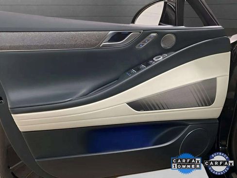 Used 2024 Genesis G80 image 15