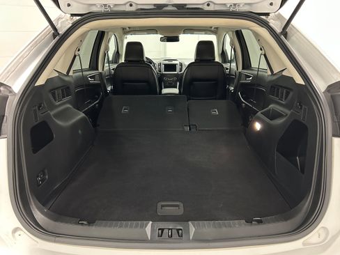 Used 2020 Ford Edge SEL image 32