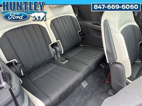 Used 2024 Kia EV9 GT-Line image 11