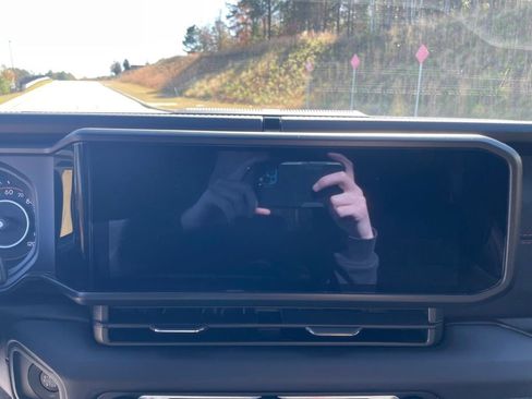 New 2025 Jeep Wrangler Rubicon w/ Steel Bumper Group image 15