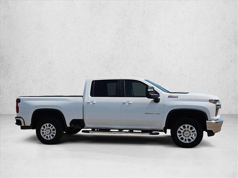 Certified 2022 Chevrolet Silverado 2500 LT w/ Convenience Package AWD/4WD image 4