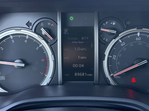 Used 2022 Toyota 4Runner TRD Off-Road image 15