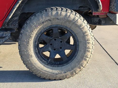 Used 2017 Jeep Wrangler Unlimited Sport w/ Quick Order Package 24S image 12