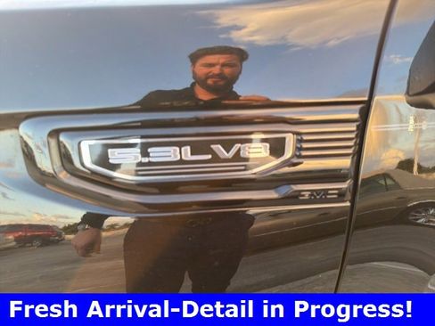 Used 2020 GMC Sierra 1500 Elevation w/ Elevation Value Package image 5