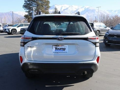 Used 2025 Subaru Forester image 4