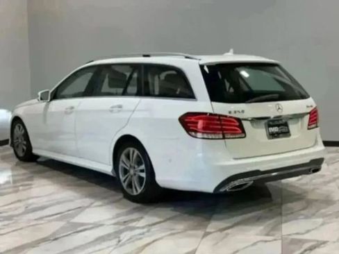 Used 2014 Mercedes-Benz E 350 w/ Premium 1 Package image 38