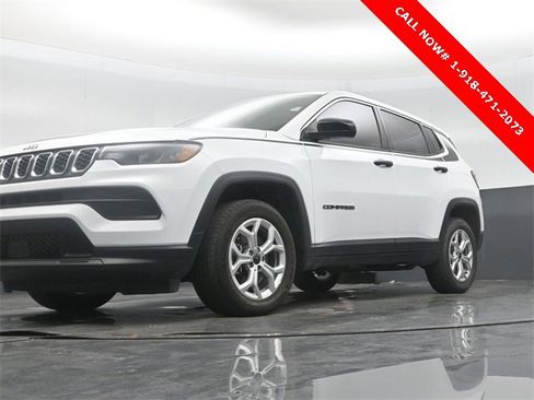 New 2025 Jeep Compass Sport w/ Mopar Graphics Package image 34