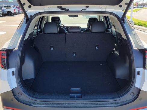 Used 2026 Kia Sportage EX FWD image 8