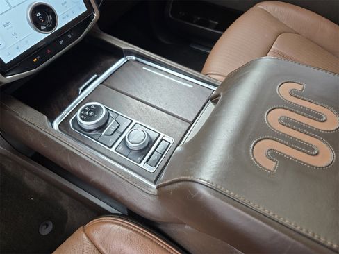 Used 2024 Ford Expedition Max King Ranch image 17