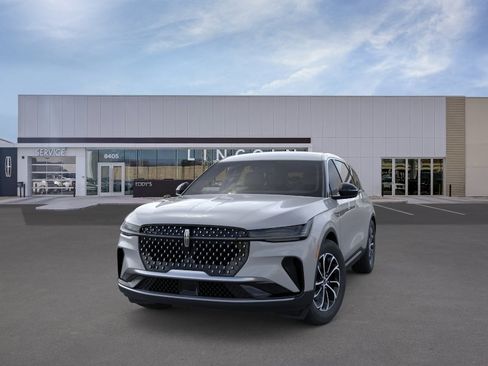 New 2026 Lincoln Nautilus Premier AWD/4WD image 2