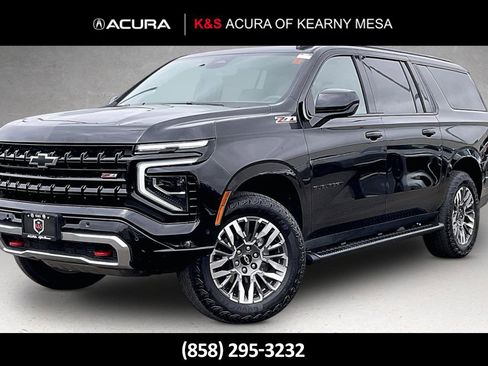 Used 2025 Chevrolet Suburban Z71 AWD/4WD image 1
