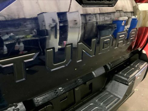 Used 2023 Toyota Tundra Limited w/ Power Package AWD/4WD image 10