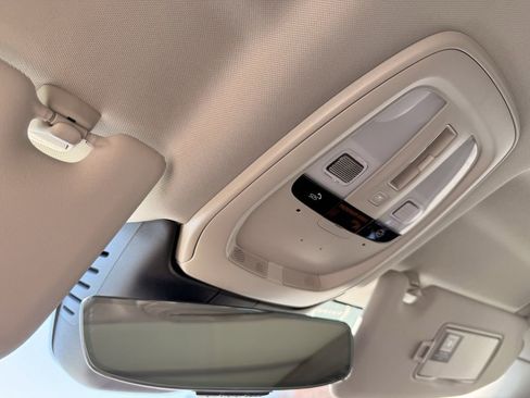 Certified 2025 Volvo XC60 B5 Plus image 28