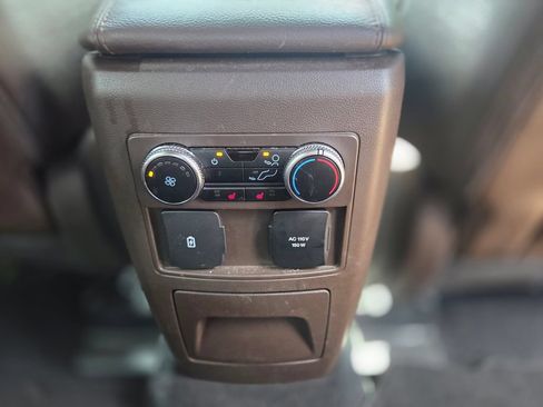 Used 2023 Ford Explorer King Ranch w/ Technology Package RWD image 13
