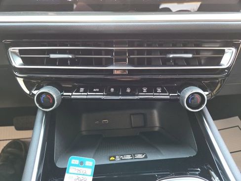 New 2026 Chevrolet Traverse LT image 54