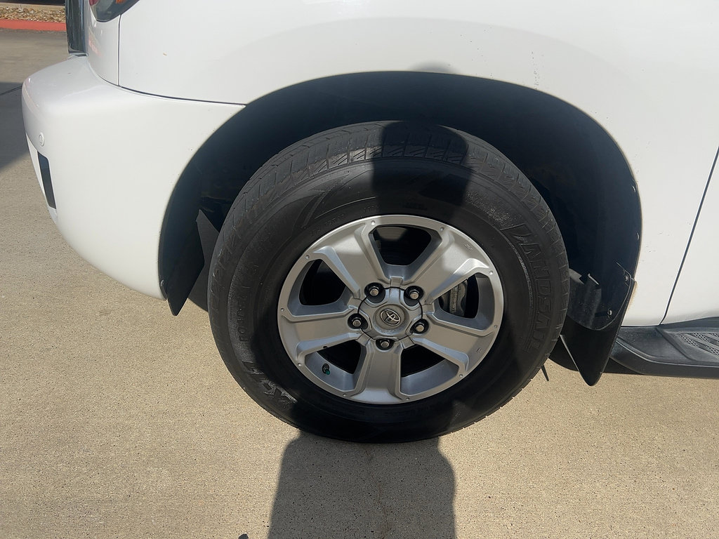 Used 2020 Toyota Sequoia SR5 RWD image 6