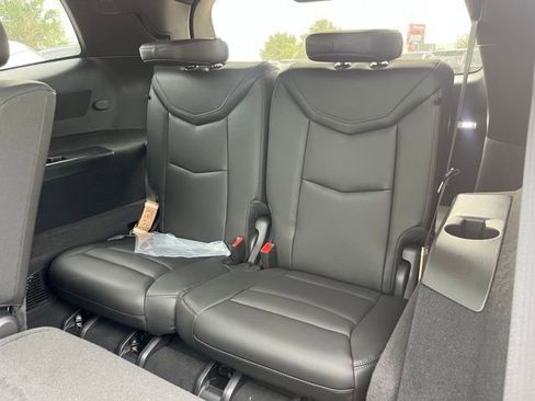 New 2025 Cadillac XT6 Luxury image 22