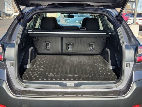 Used 2025 Subaru Outback Premium w/ Popular Package #1A image 10